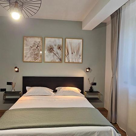Exclusive Living Apartment Bukarest Eksteriør billede