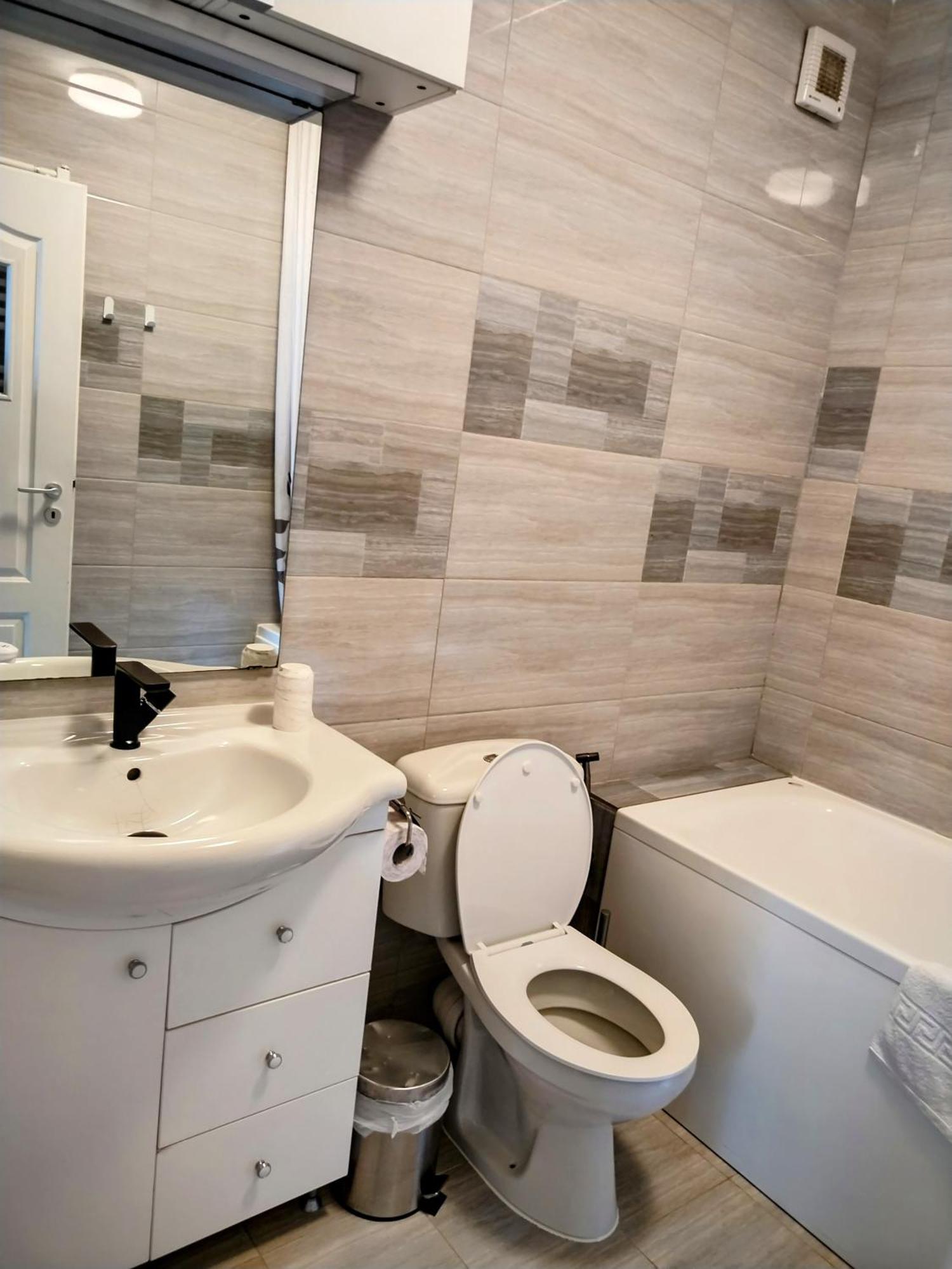 Exclusive Living Apartment Bukarest Eksteriør billede